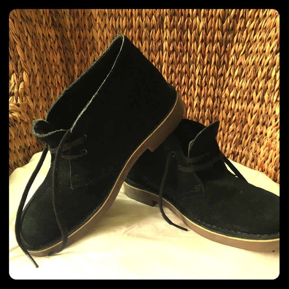 Clark’s Black suede Desert boot